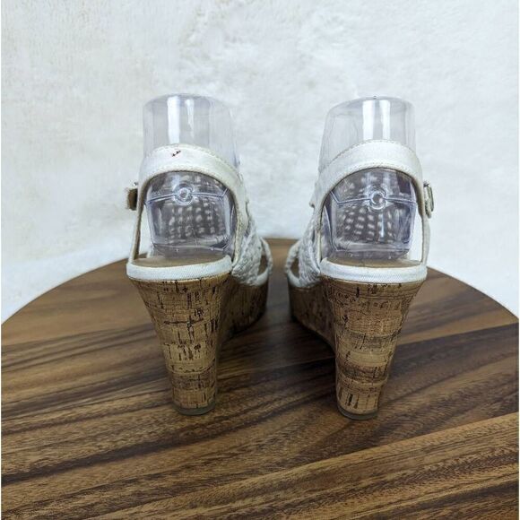 NWOT So Women’s 7.5 White Taffy Canvas Wedge Open Toe Sandals Heels - Picture 5 of 11